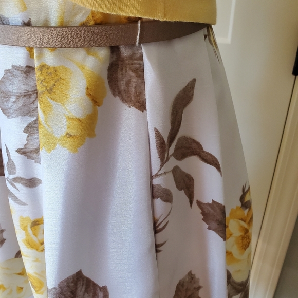 Gorgeous Jessica Howard Spring Dress - Picture 4 of 9